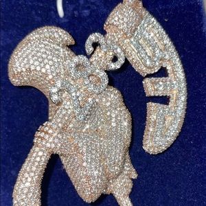 Meet your Posher, Henry